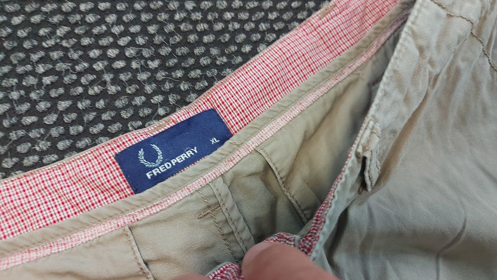 Fred Perry къси панталони L/XL размер