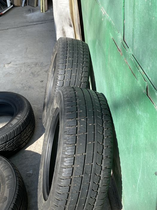 Продам резину (пара)  215/65 R16