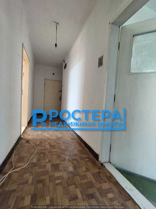 Продава се Тристаен апартамент в Търговище, Център - 81 кв.м за 963 €/кв.м - Снимка #10