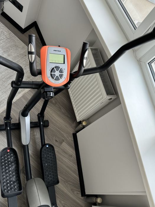 Эллиптический тренажер Proteus