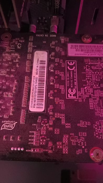 Продается компютер комплект  игровой