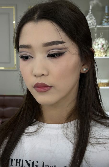 Диктің ернін сору ұят болды