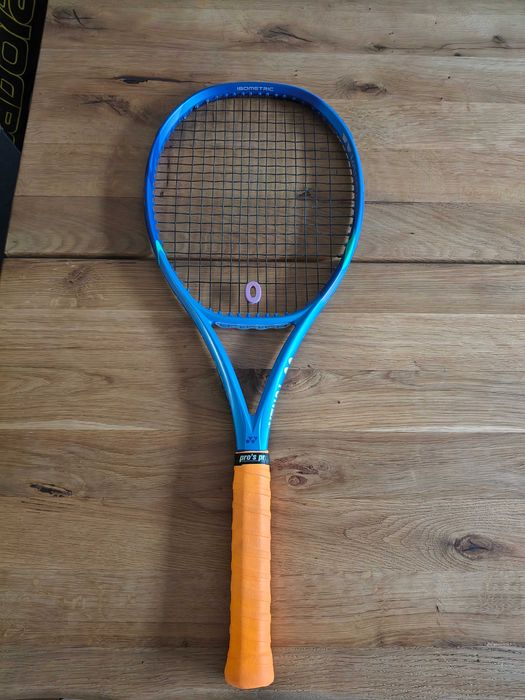 Тенис ракета Yonex EZONE 98 Blast Blue 2025 305 гр. 16х19 Като нова