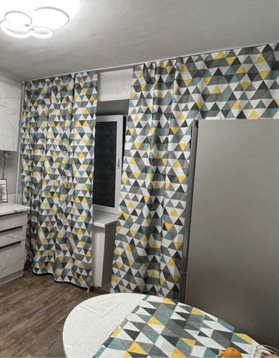 Продам шторы в хорошем состоянии