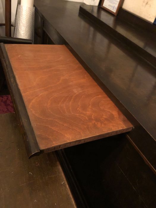 Антикварни мебели масив от 1930те