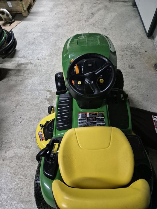 John Deere  Tractoras de tuns iarba gazon 22CP Import USA