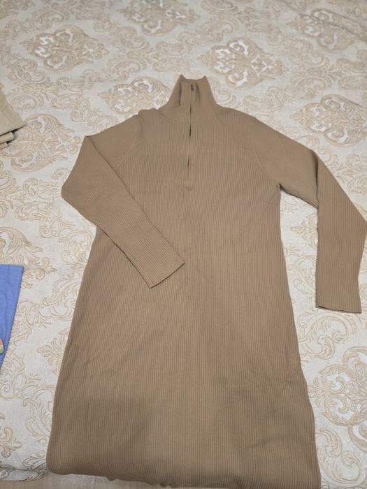 Продам платье Unicqlo