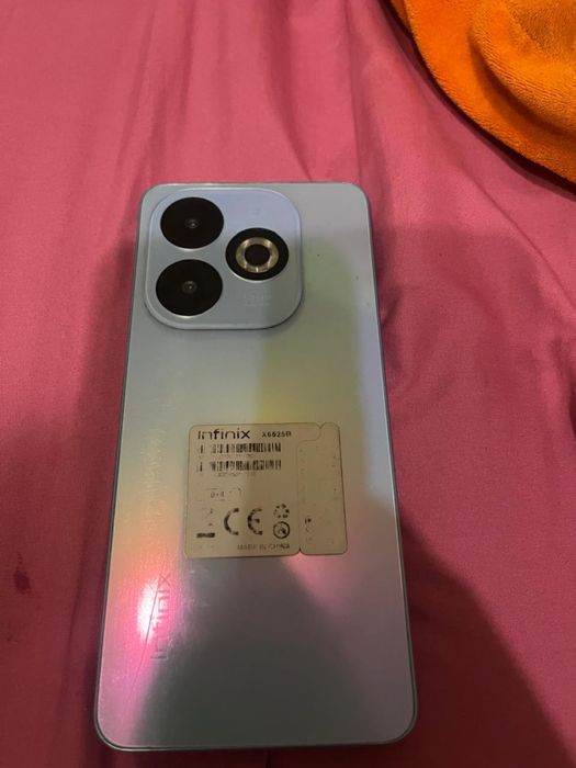 Телефон Infinix smart pro 8