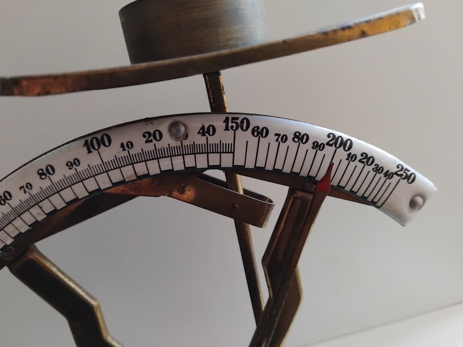 Стара пощенска везна