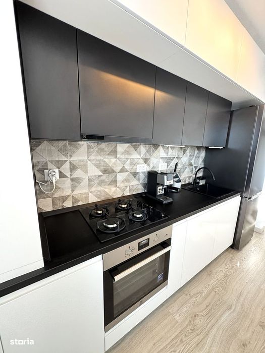 Apartament cu 3 camere, loc parcare, centrala, AC - zona Damila