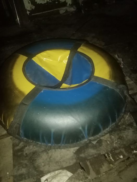 Продаю тюбинг в харошом