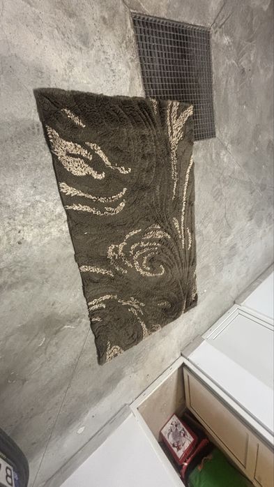 Covor fir scurt maro