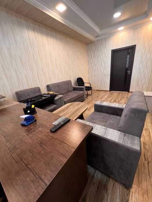 Два Свободных Кабинета с мебелью на алмазаре