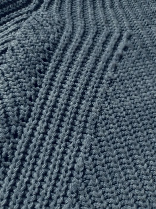 Продам кофту теплую