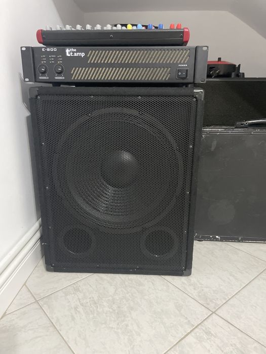 Vând Bass Amplificator , mixer