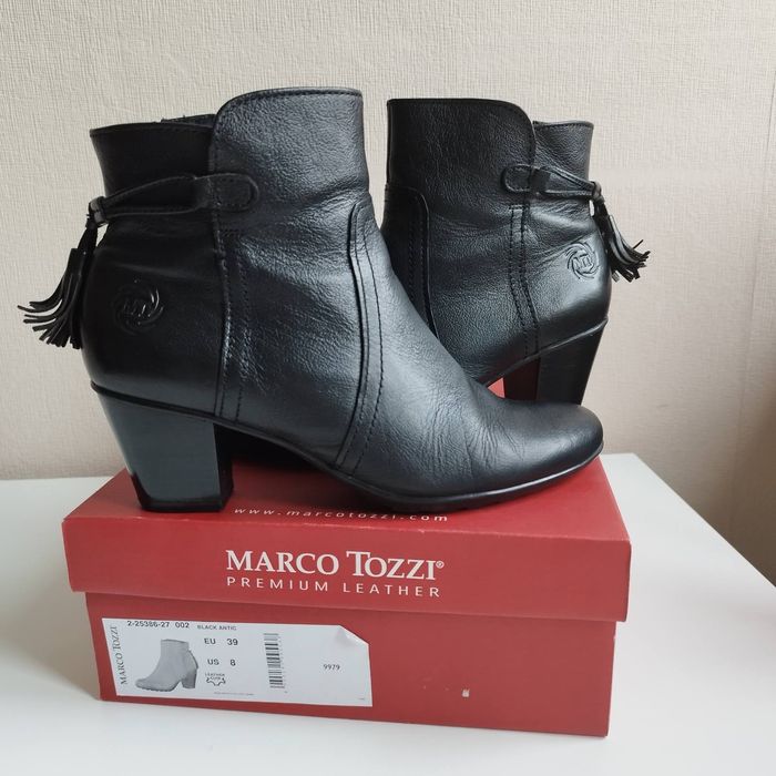 Marco Tozzi  39 номер черни кожени боти на ток
Черни кожени боти
Стелк