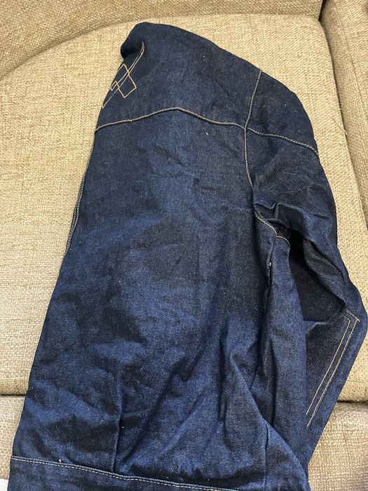 Рабочая джинсовая куртка
