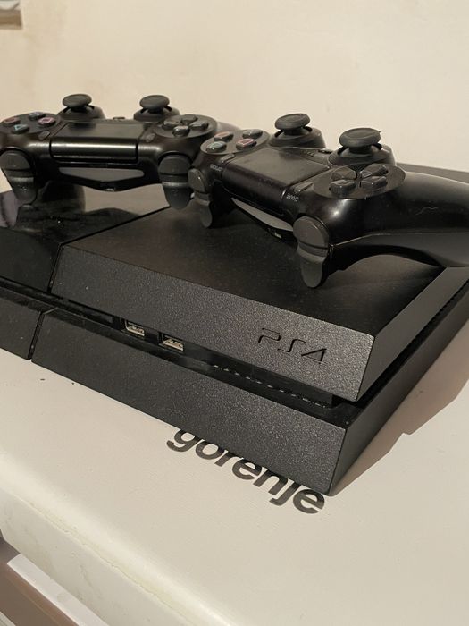 Sony playstation 4