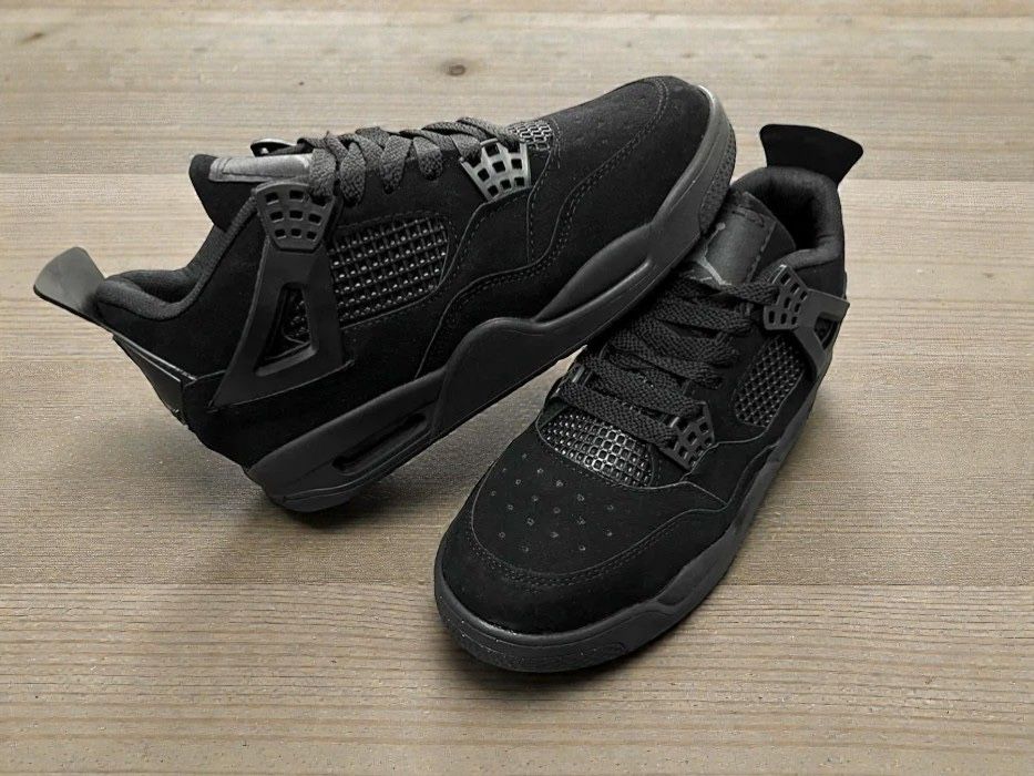 Jordan 4 Black cat