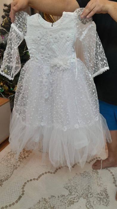 Продам платье для девочки