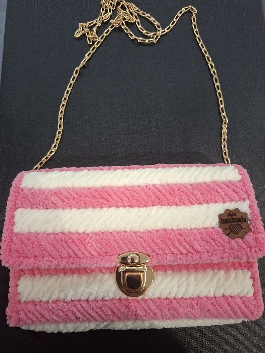 Чантички от плюшена прежда