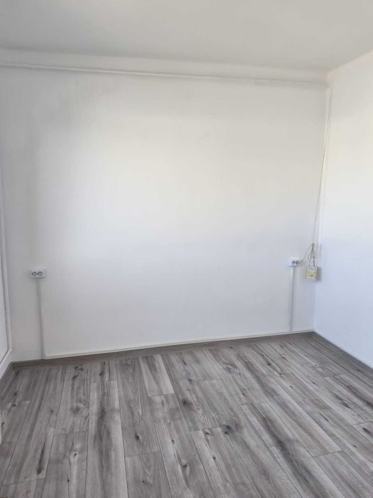 Garsonieră renovată | Etaj 4/4 | Gaz | 20.500 € | Buzău