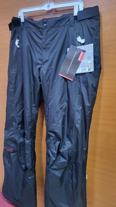 Costum Ski nou cu eticheta 52