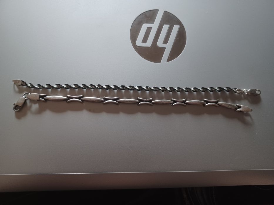 Сребърни гривни 30лв.