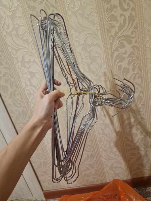 Продаёт всё для бутика