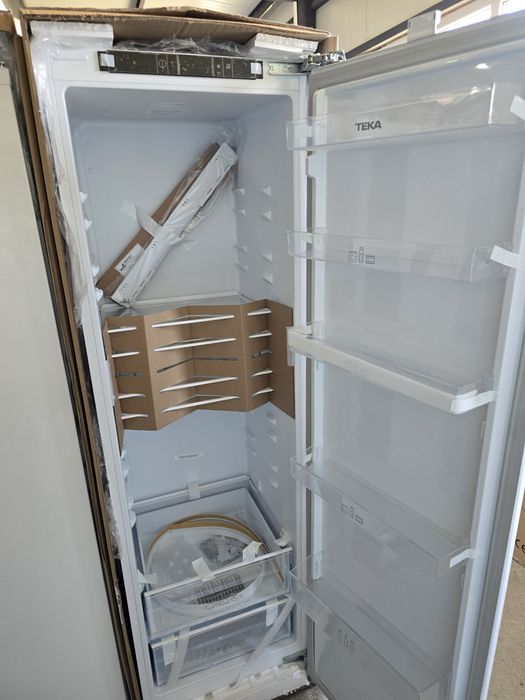 Хладилник за вграждане Тека/Teka TEKA TKI2 300 309 литра