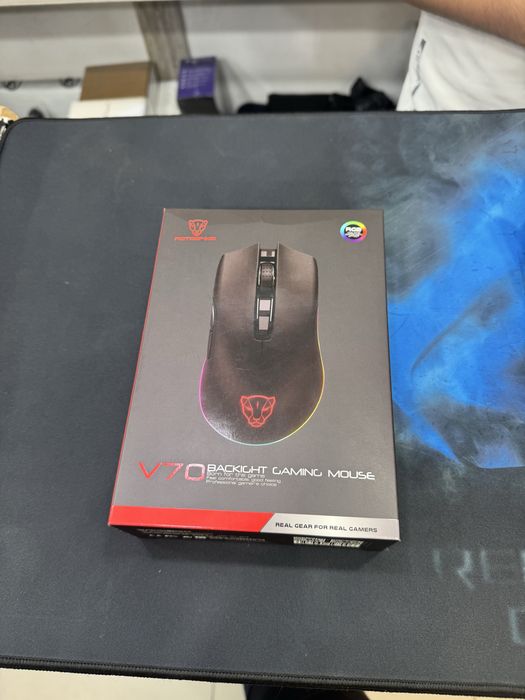 Logitech G102 gaming mouse Motospeed v70