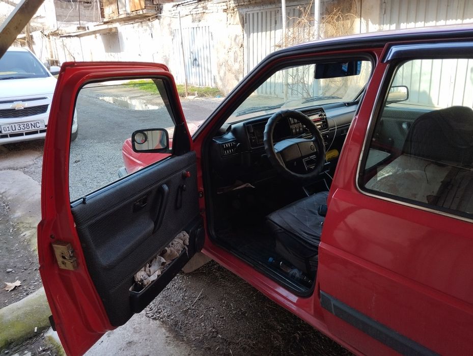 Продам Фольксваген гольф 2