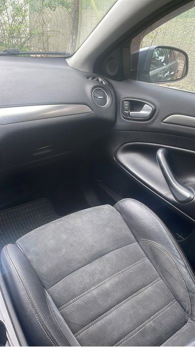 Vand sau schimb ford mondeo 2010