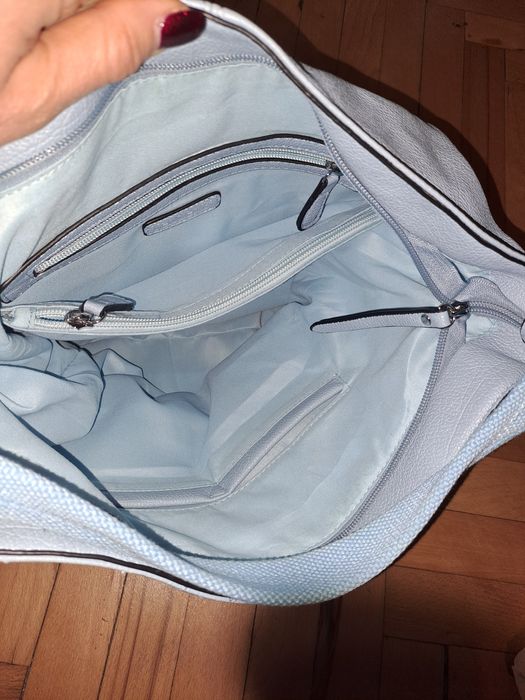 Дамска чанта в светло синьо