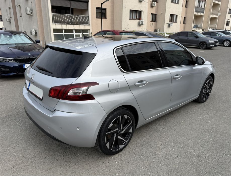 Peugeot 308 - Automat - 2.0 Diesel - Hatchback