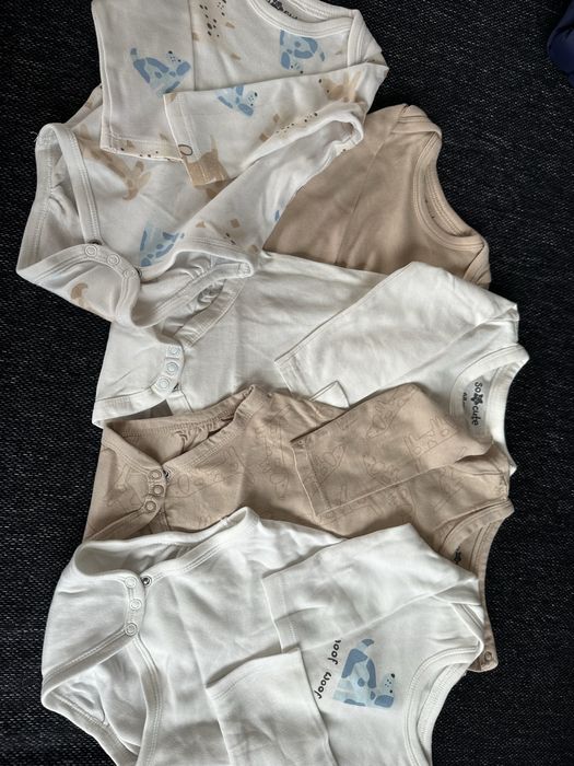 Бебешки дрешки и пижами