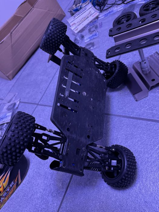 Automodel Himoto /hsp XSTR buggy 1:10 brushless 4x4 70 km/h cu piese