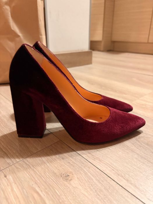 Tocuri din catifea Musette 38 – elegante & rafinate