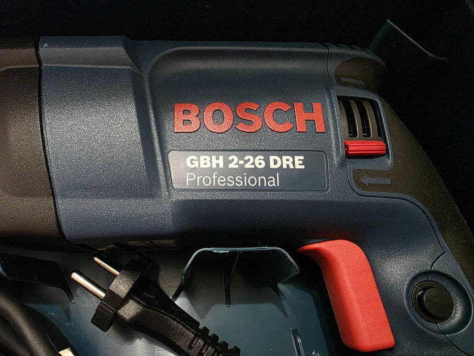 BOSCH GBH 2-26 DRE - 36 м. гаранция, чисто нов. Made in Germany