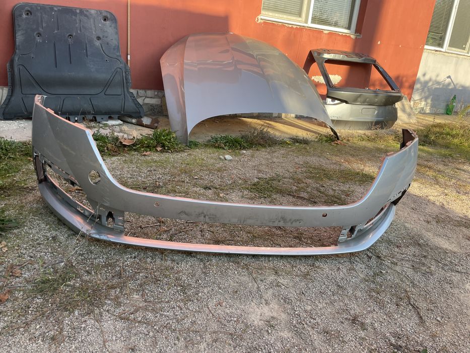 Предна броня шкода октавия 2021г.