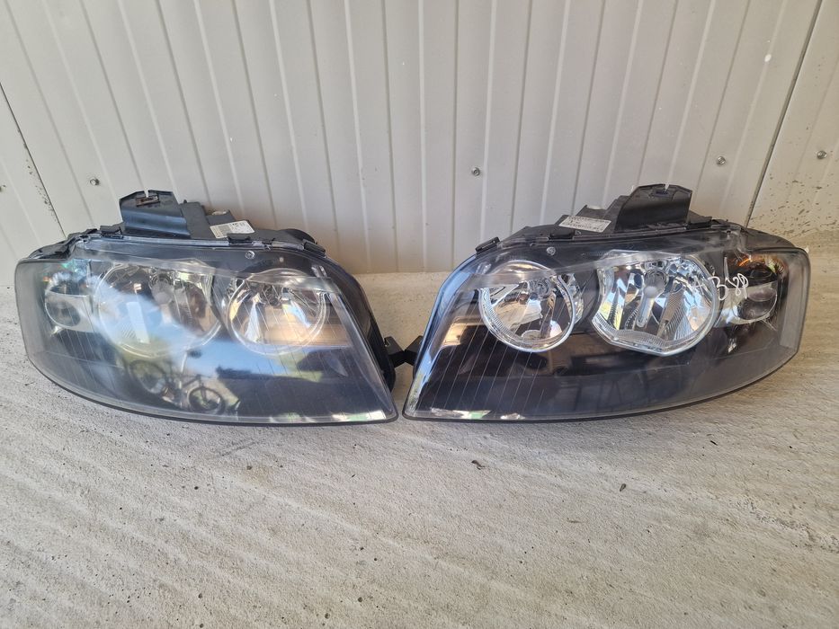 Far/faruri  Audi A3 8P cu fundal negru modelul cu grila mica
