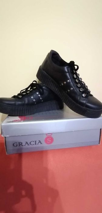 Дамски обувки естествена кожа