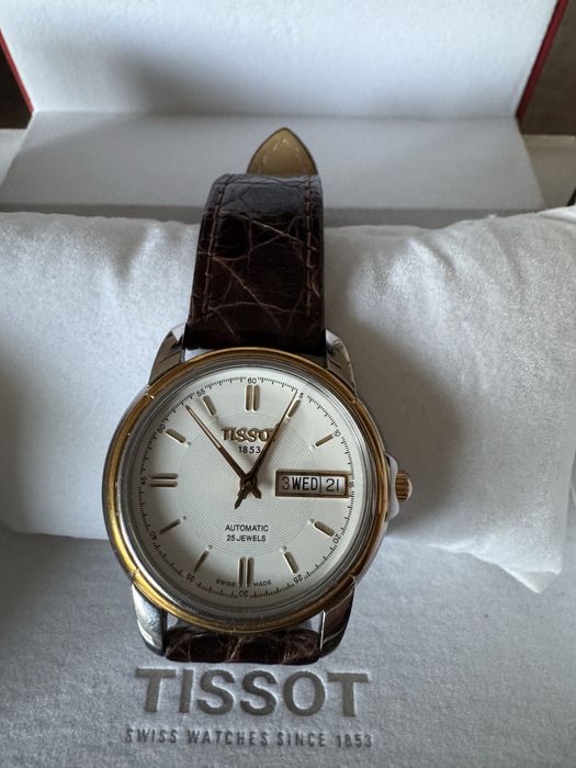 Продам мужские часы Tissot