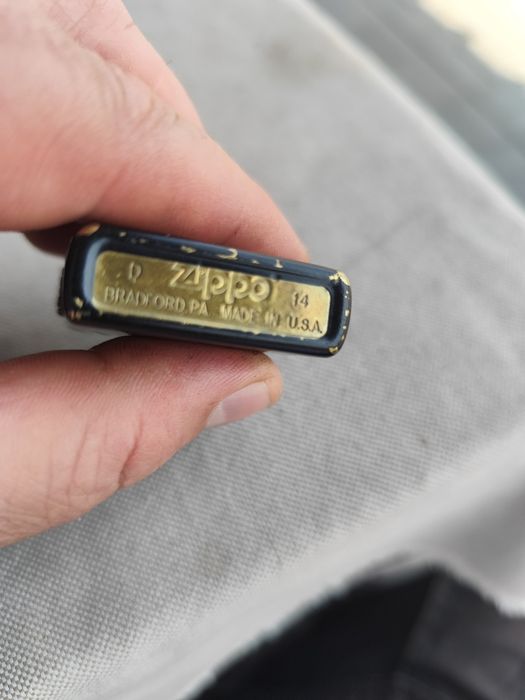 Zippo de vânzare de colecție