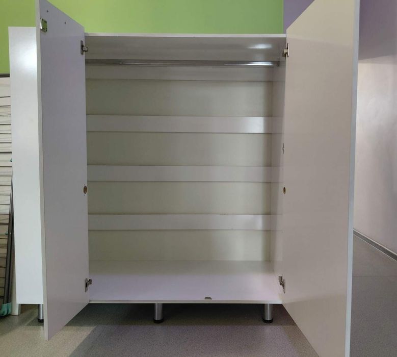 Продается шкаф срочно