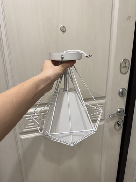 Продам СРОЧНО Люстру