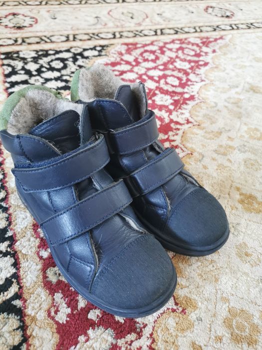 Продам обувь на мальчика