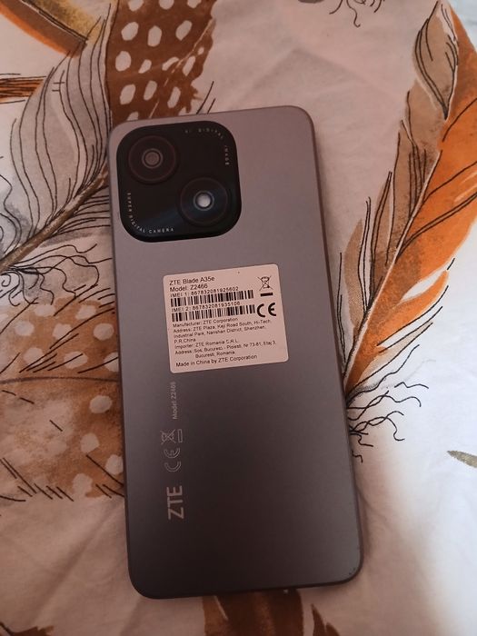 Vând telefon zed blate A 35E