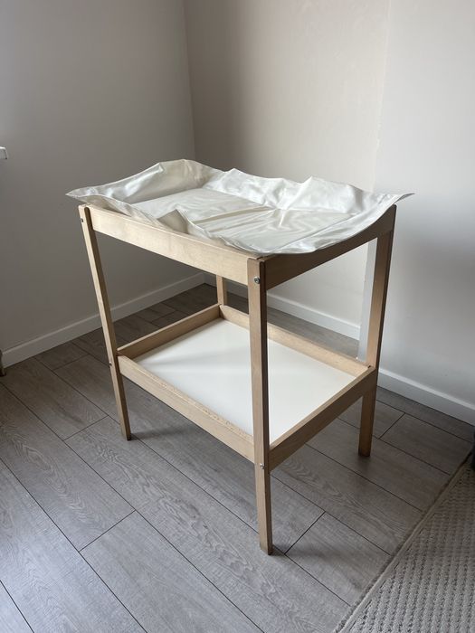 Пелинальный стол IKEA