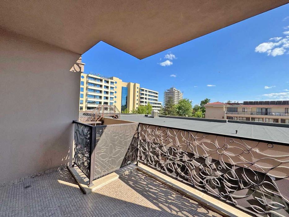 Продава се Двустаен апартамент в к.к. Слънчев бряг - 73 кв.м за 1274 €/кв.м - Снимка #6